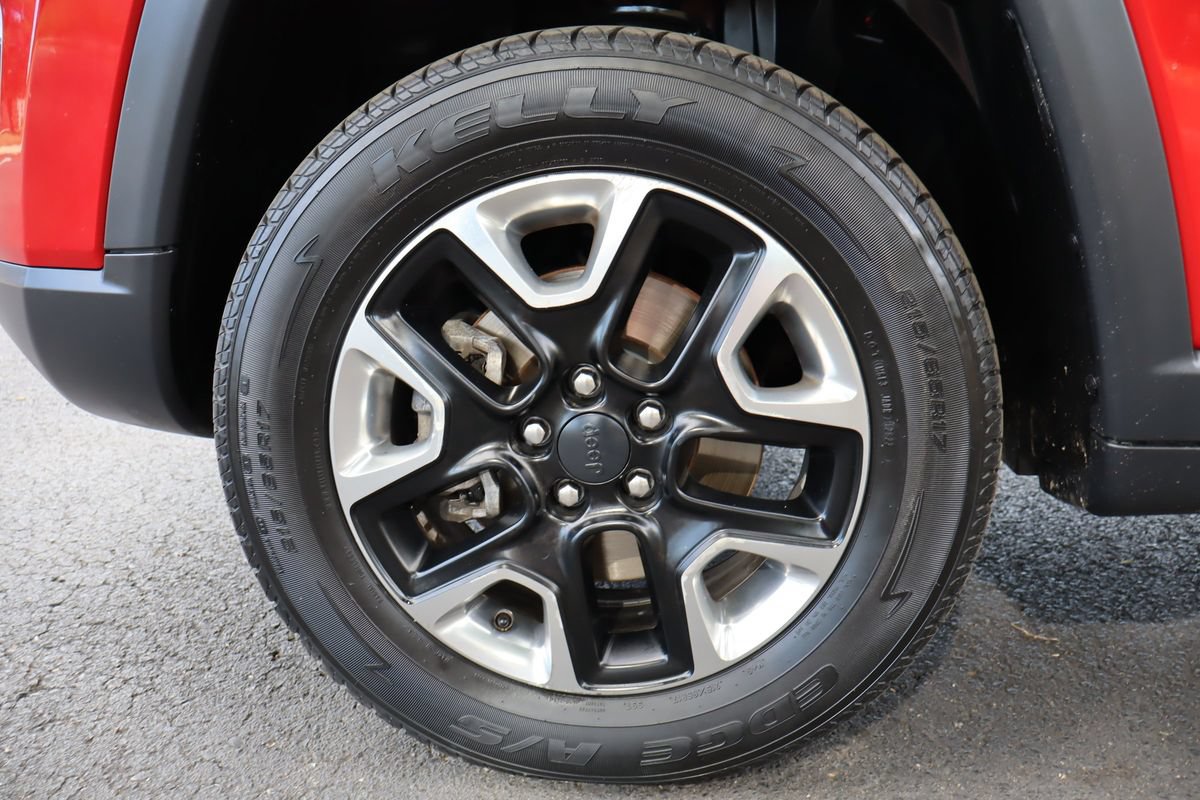 Used 2018 Jeep Compass Trailhawk AWD/4WD image 41