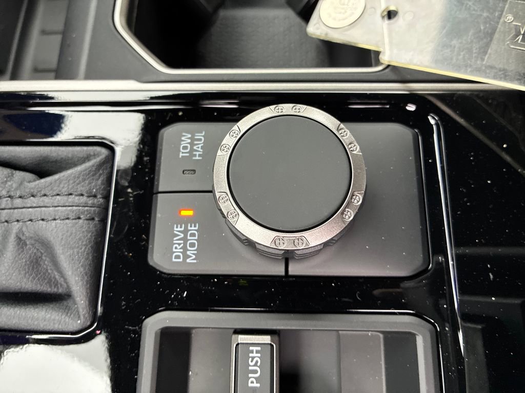 New 2026 Toyota Tundra Limited AWD/4WD image 29