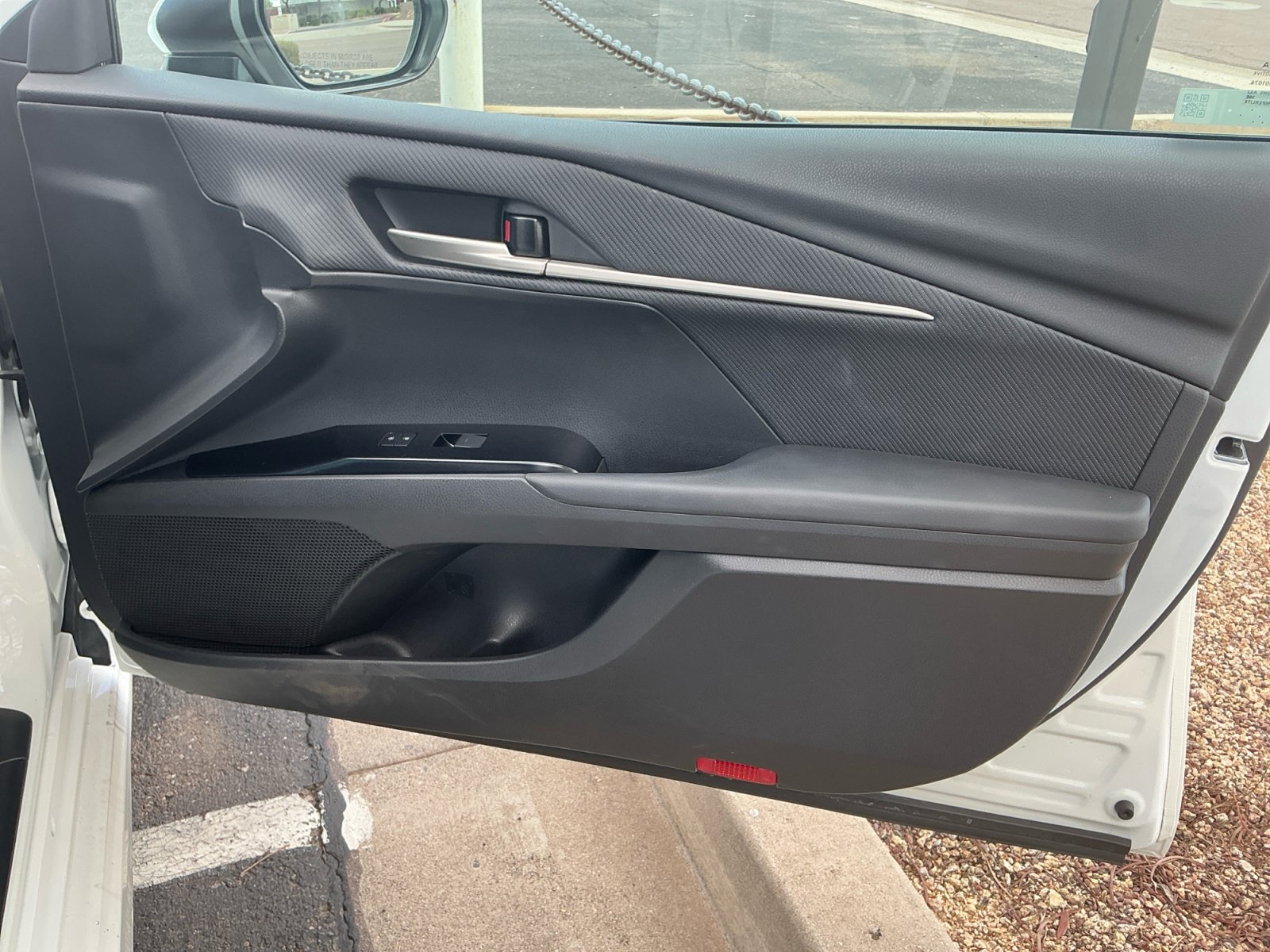 Certified 2025 Toyota Camry SE FWD image 15