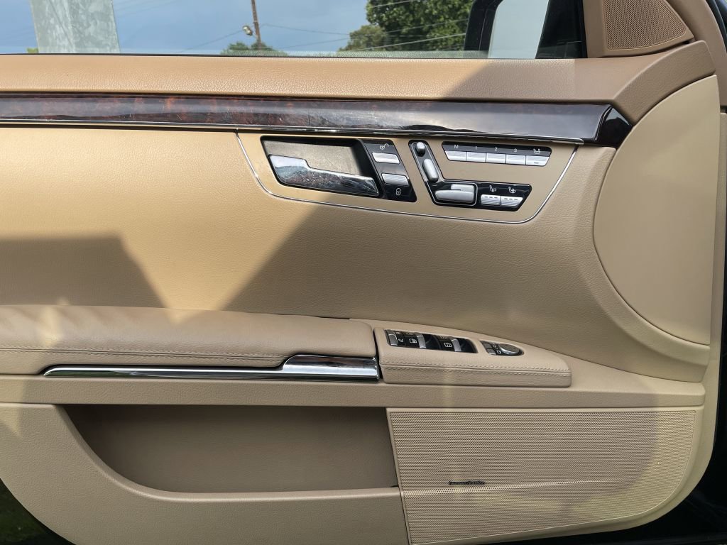 Used 2013 Mercedes-Benz S 550 4MATIC image 10