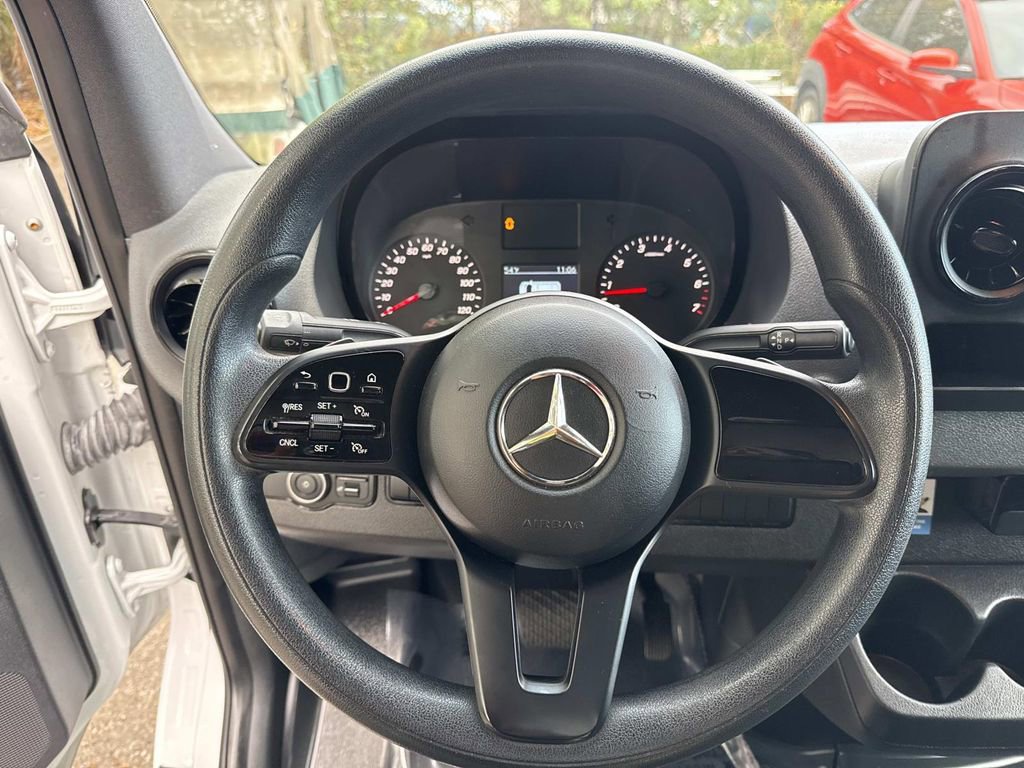Used 2021 Mercedes-Benz Sprinter 2500 image 33