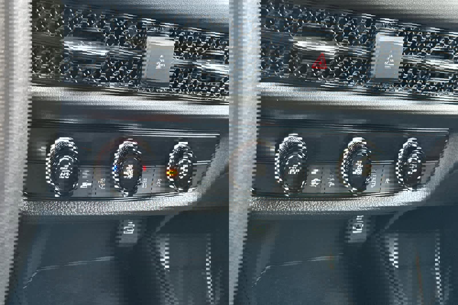 Used 2024 Honda HR-V LX image 20