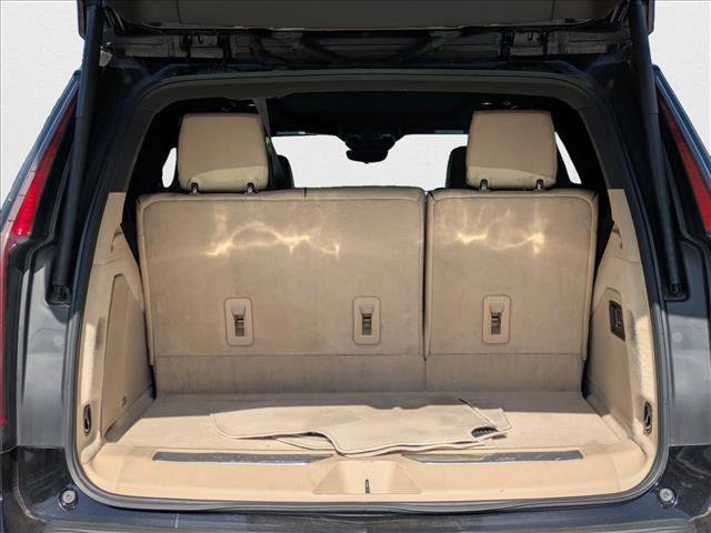 Used 2023 Cadillac Escalade Premium Luxury w/ Performance Package image 23