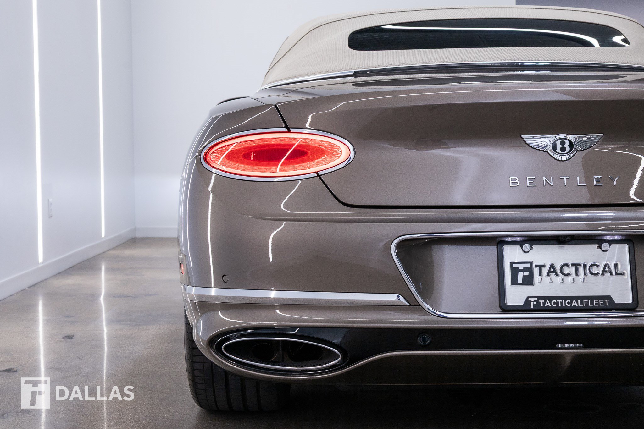 Used 2020 Bentley Continental GT AWD/4WD image 13