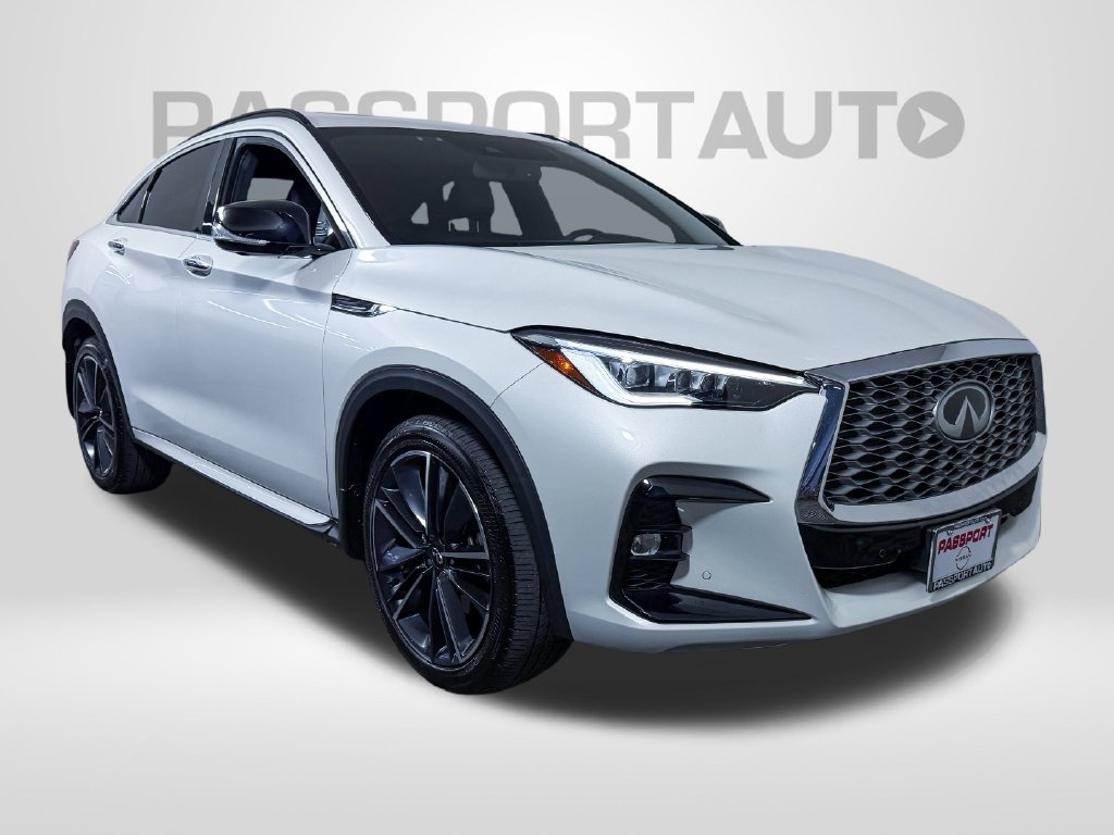 Used 2023 INFINITI QX55 Sensory w/ Lighting Package AWD/4WD image 3