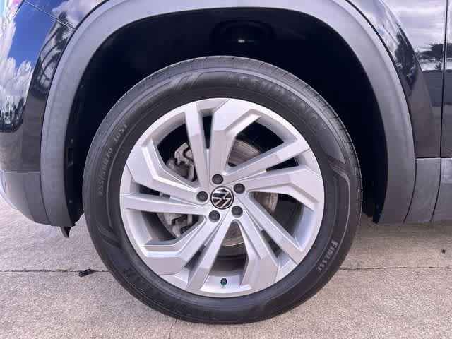 Used 2021 Volkswagen Atlas SEL FWD image 20