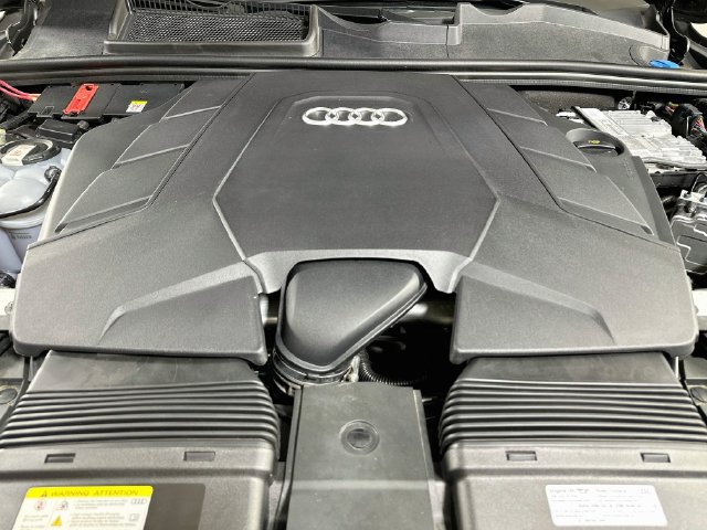 Used 2023 Audi Q7 3.0T Premium w/ Convenience Package AWD/4WD image 31