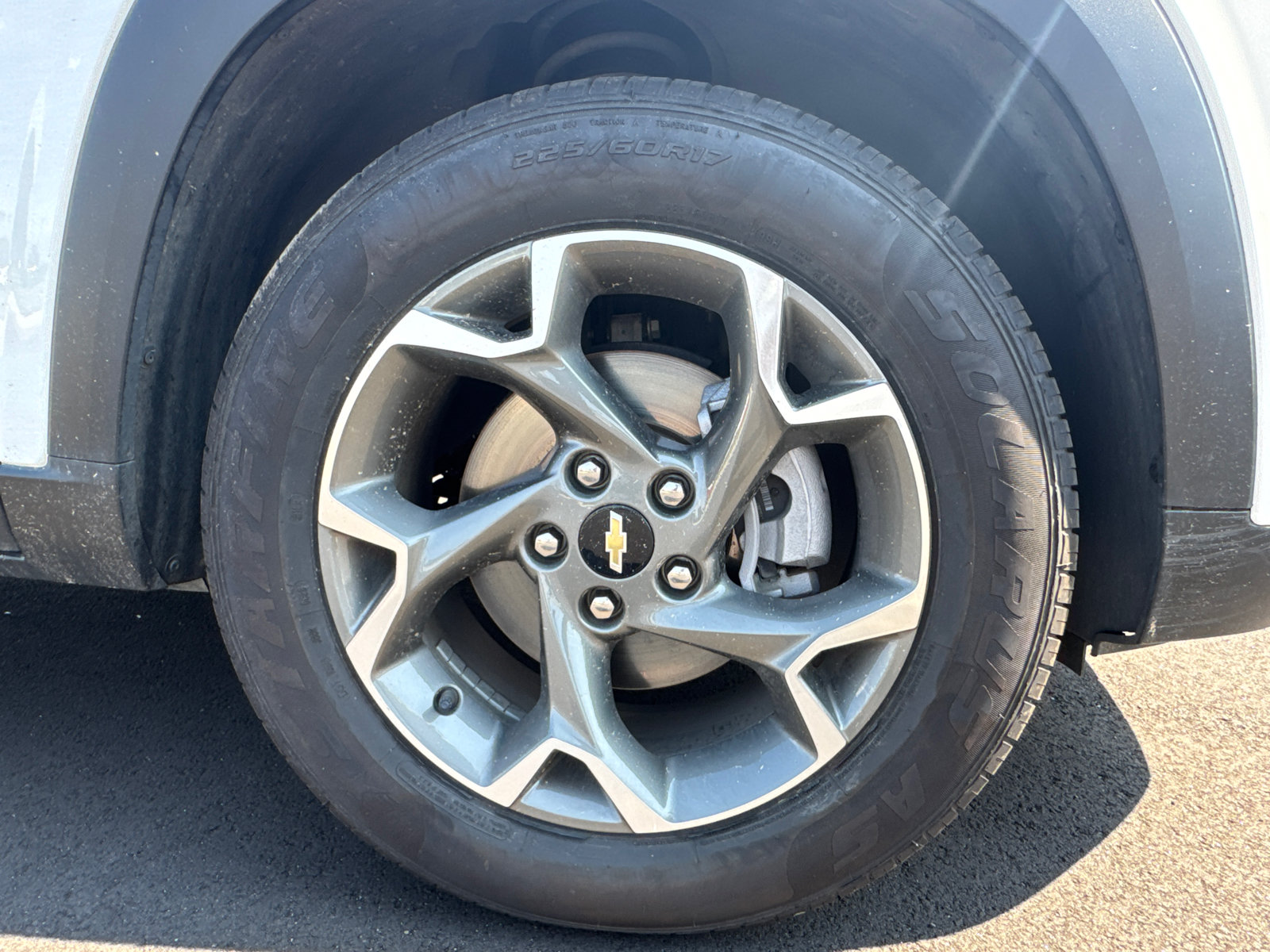 Used 2025 Chevrolet Trax LT FWD image 10