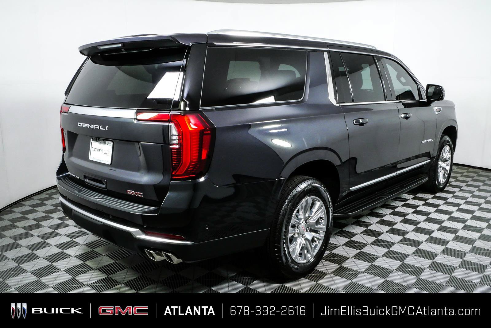 New 2026 GMC Yukon XL Denali w/ Advanced Technology Package AWD/4WD image 3