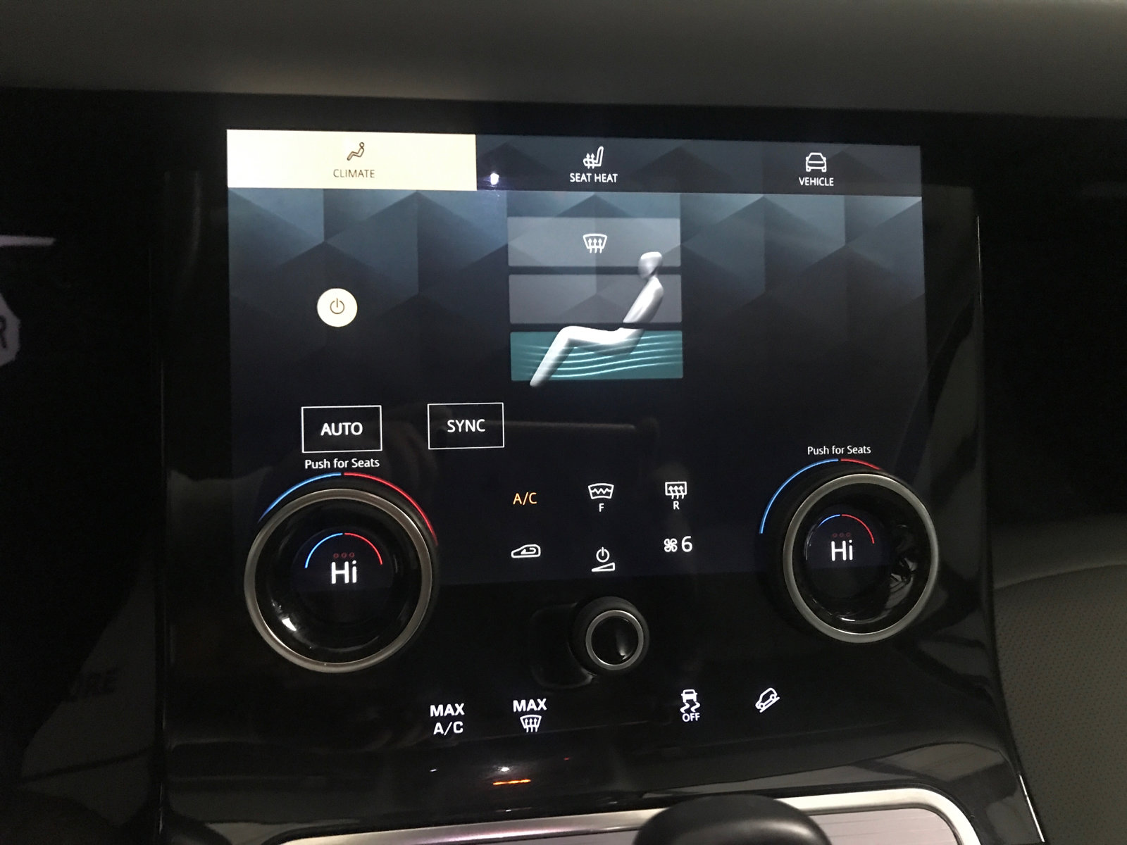 Used 2023 Land Rover Range Rover Evoque SE image 19
