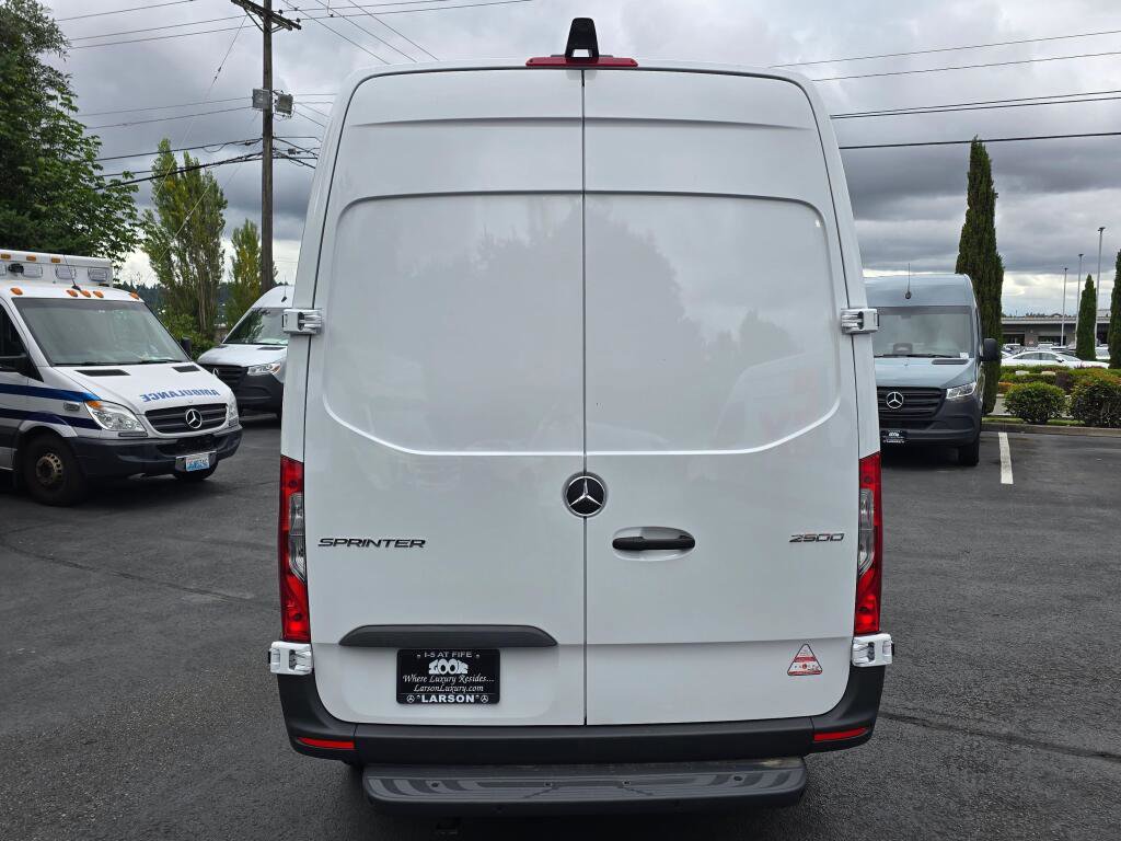 New 2025 Mercedes-Benz Sprinter 2500 image 5