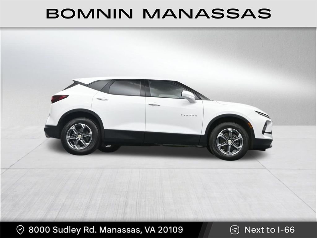 Used 2023 Chevrolet Blazer LT image 34