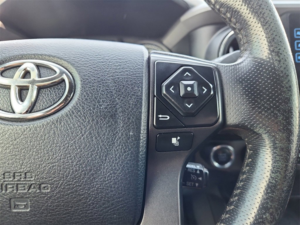 Used 2017 Toyota Tacoma SR5 image 19