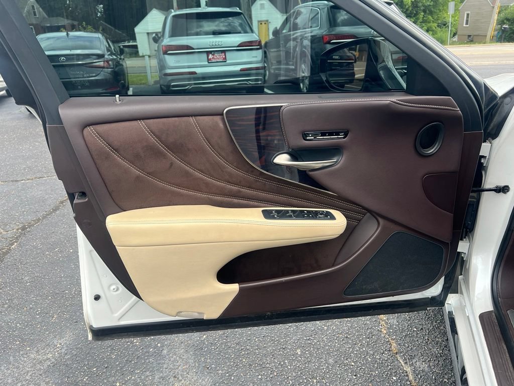 Used 2018 Lexus LS 500 AWD image 12