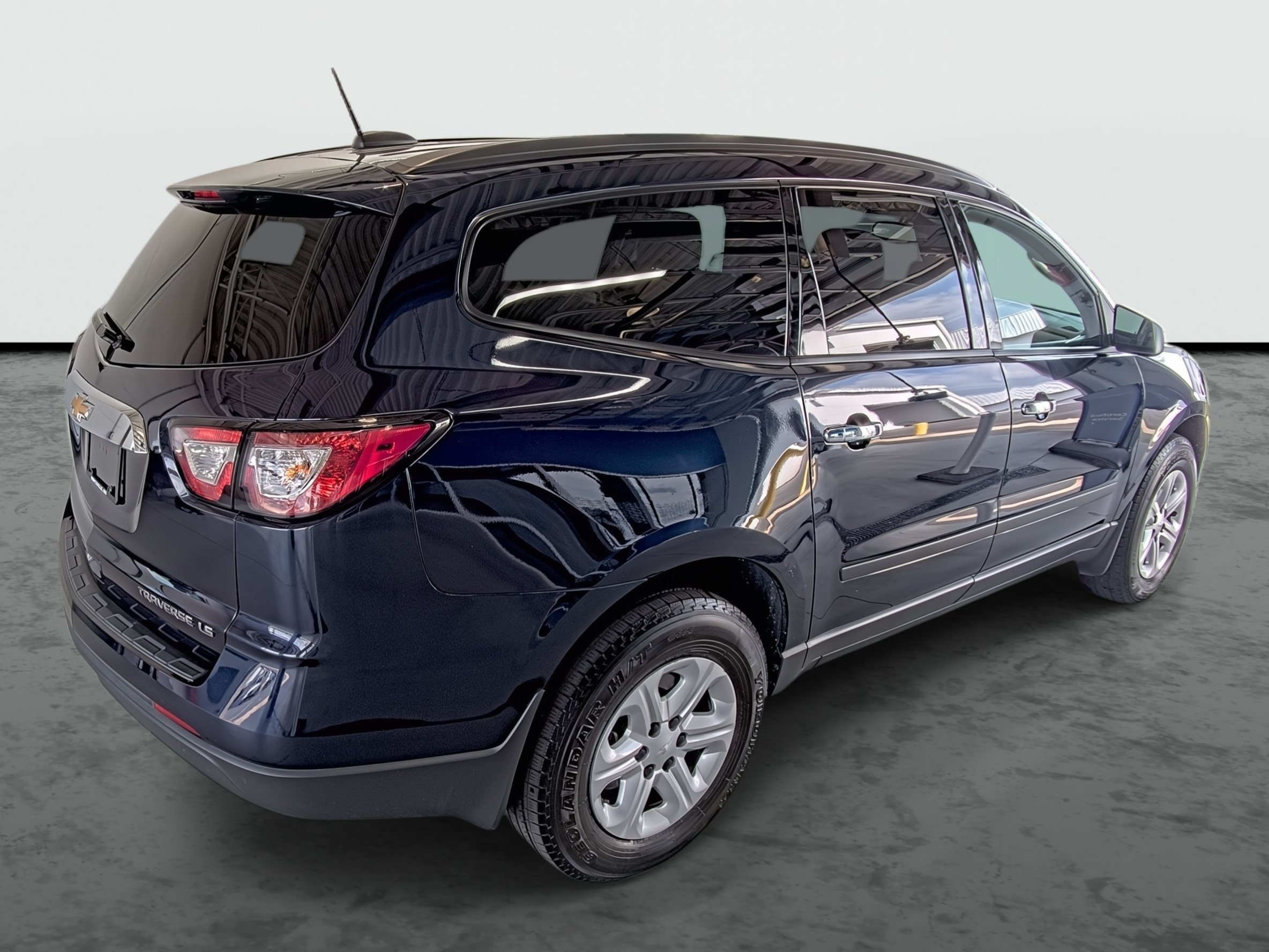 Used 2016 Chevrolet Traverse LS FWD image 14