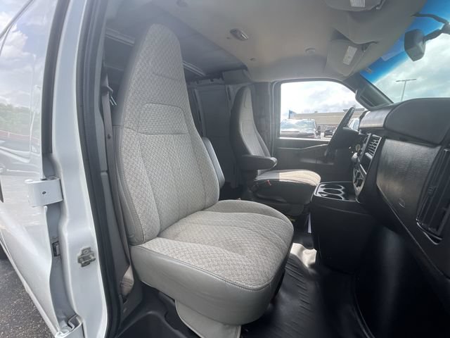 Used 2023 GMC Savana 3500 Extended w/ Driver Convenience Package RWD image 25