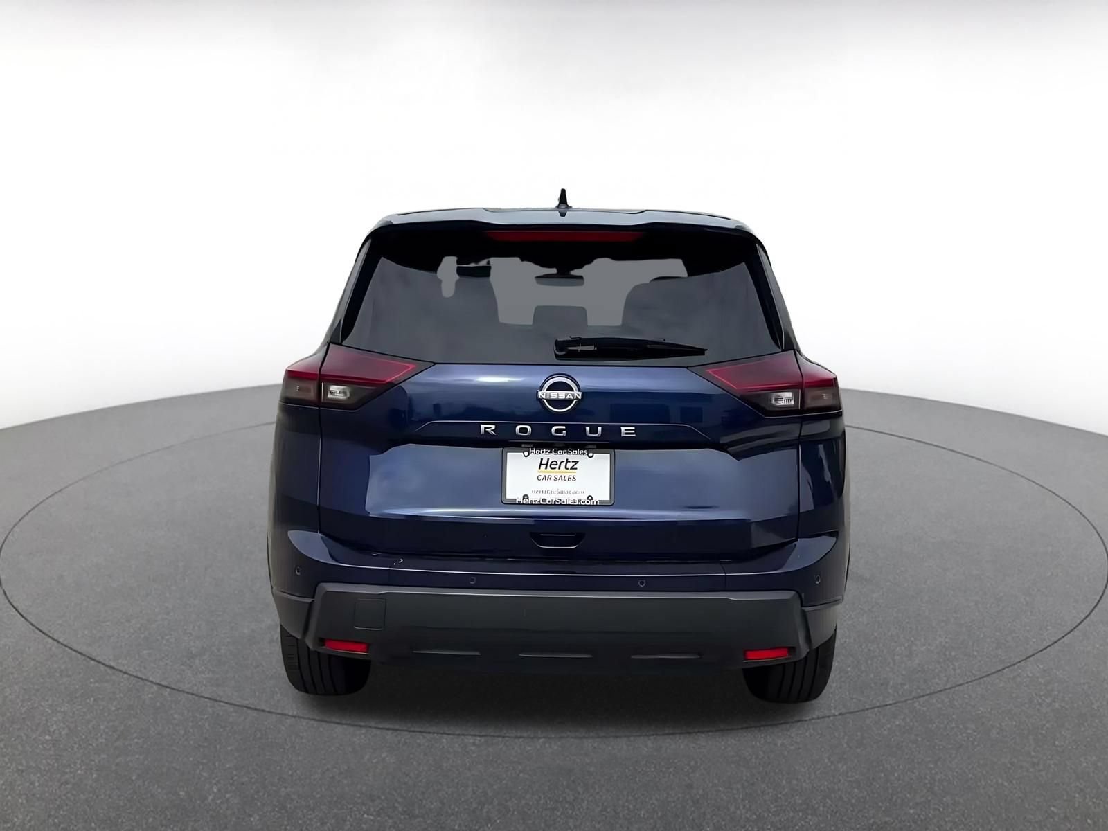 Used 2025 Nissan Rogue SV AWD/4WD image 12