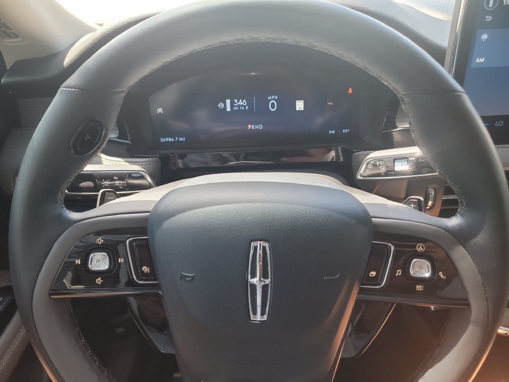Certified 2025 Lincoln Corsair AWD w/ Equipment Group 101A image 25
