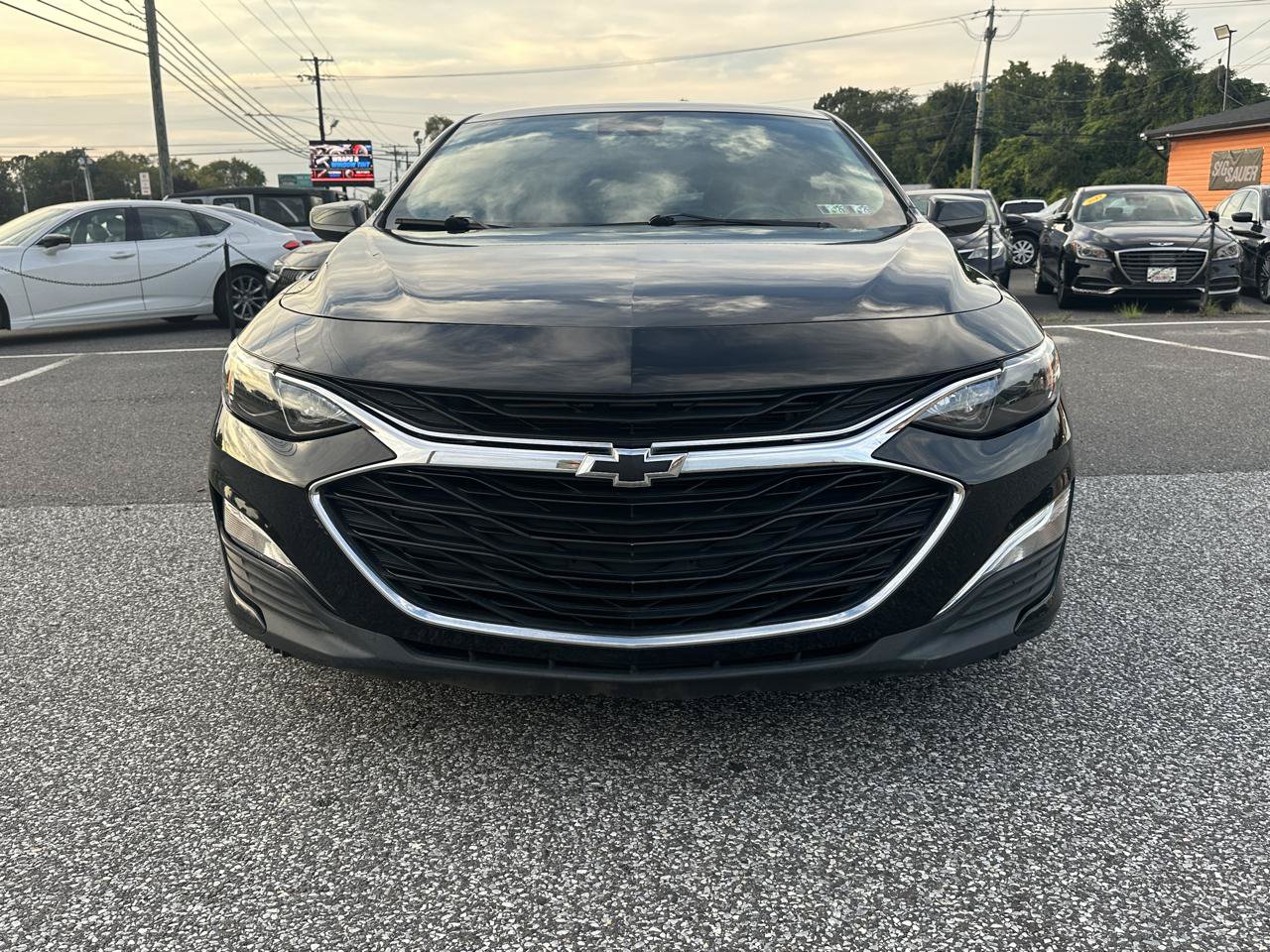 Used 2021 Chevrolet Malibu RS FWD image 2