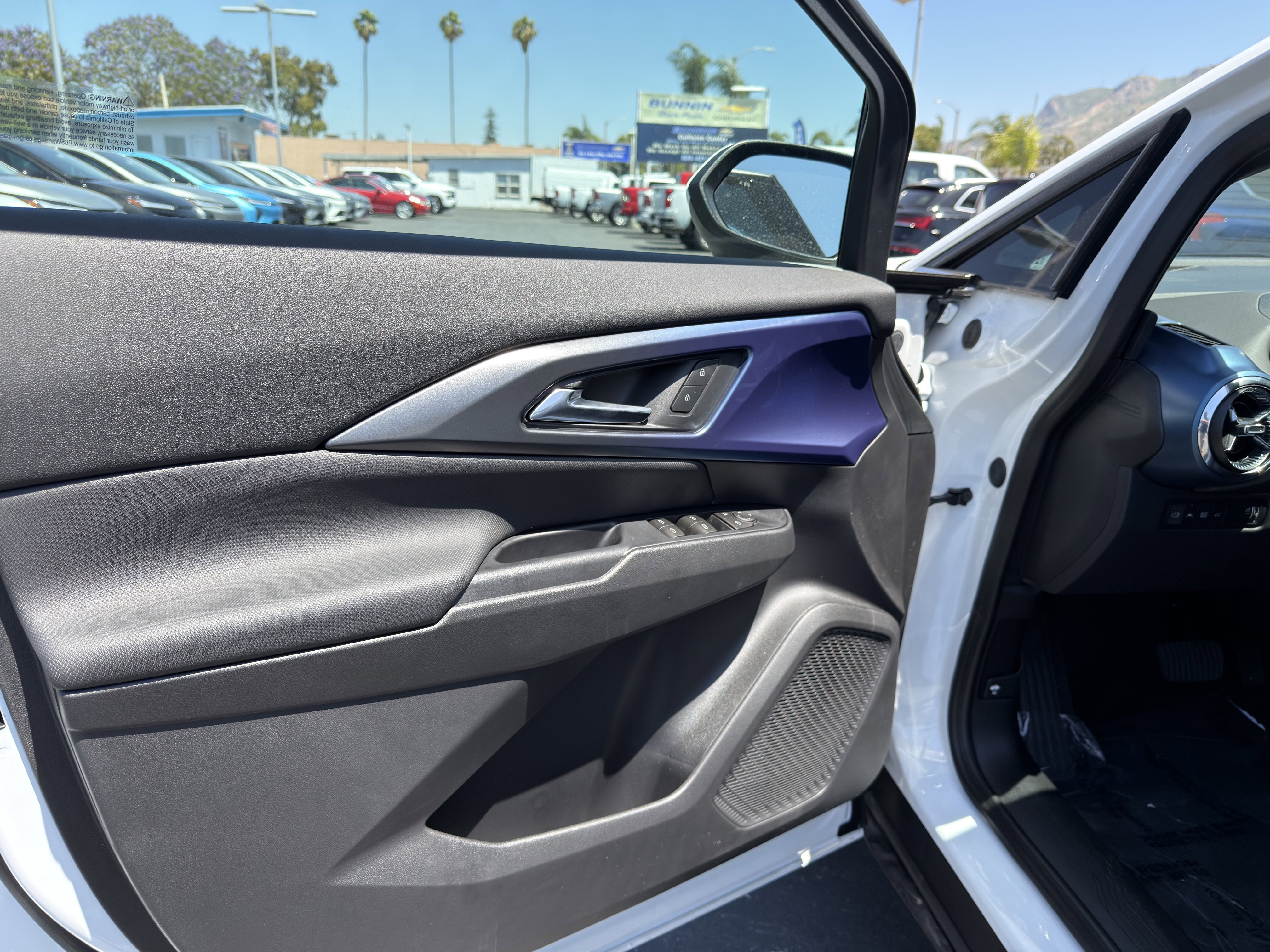 New 2026 Chevrolet Equinox EV LT AWD/4WD image 23