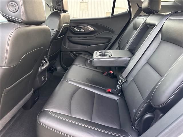 Certified 2024 GMC Terrain SLT image 20