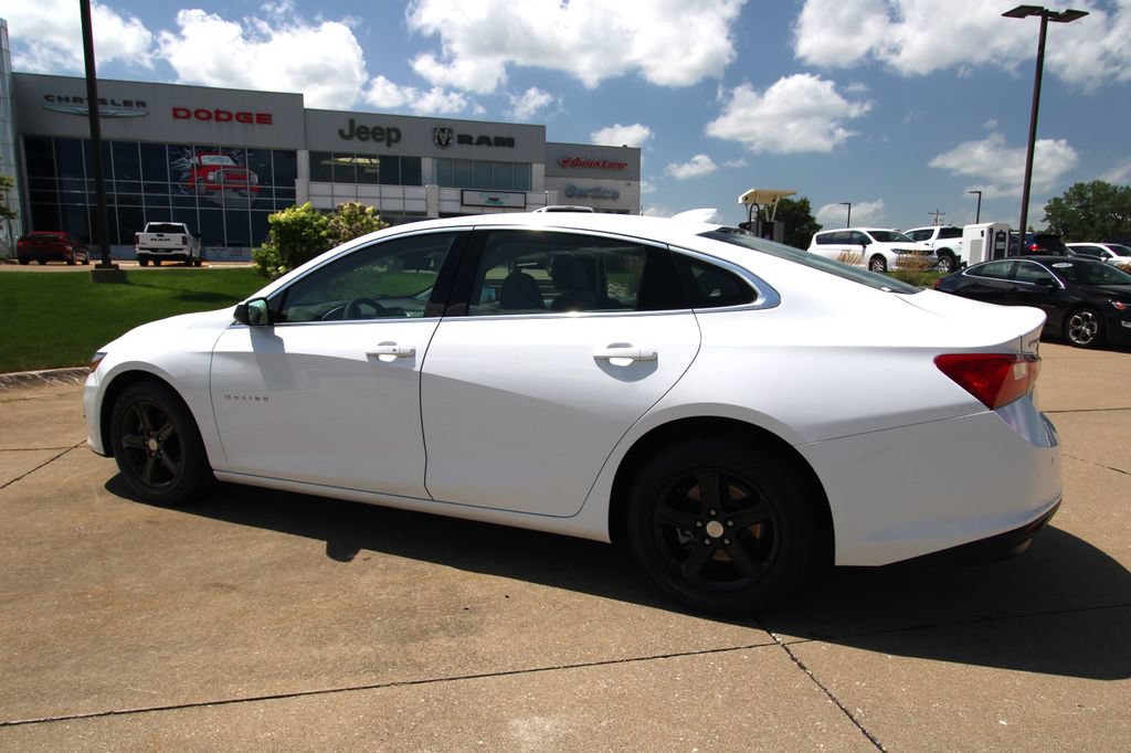 Used 2024 Chevrolet Malibu LT FWD image 14