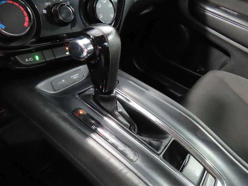 Used 2022 Honda HR-V LX image 25
