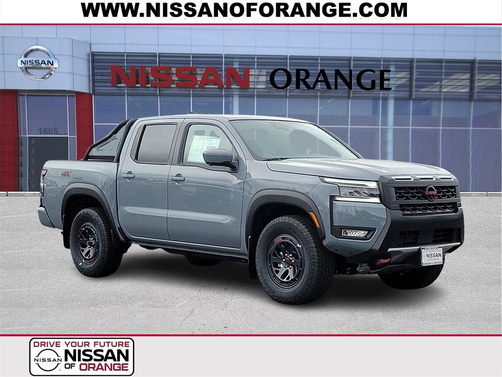 New 2025 Nissan Frontier PRO-4X w/ Pro Premium Package