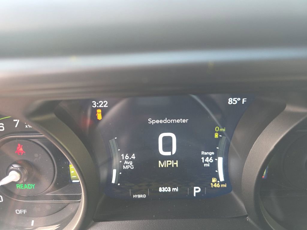 Used 2025 Jeep Wrangler Unlimited Rubicon 4xe w/ Convenience Group image 10