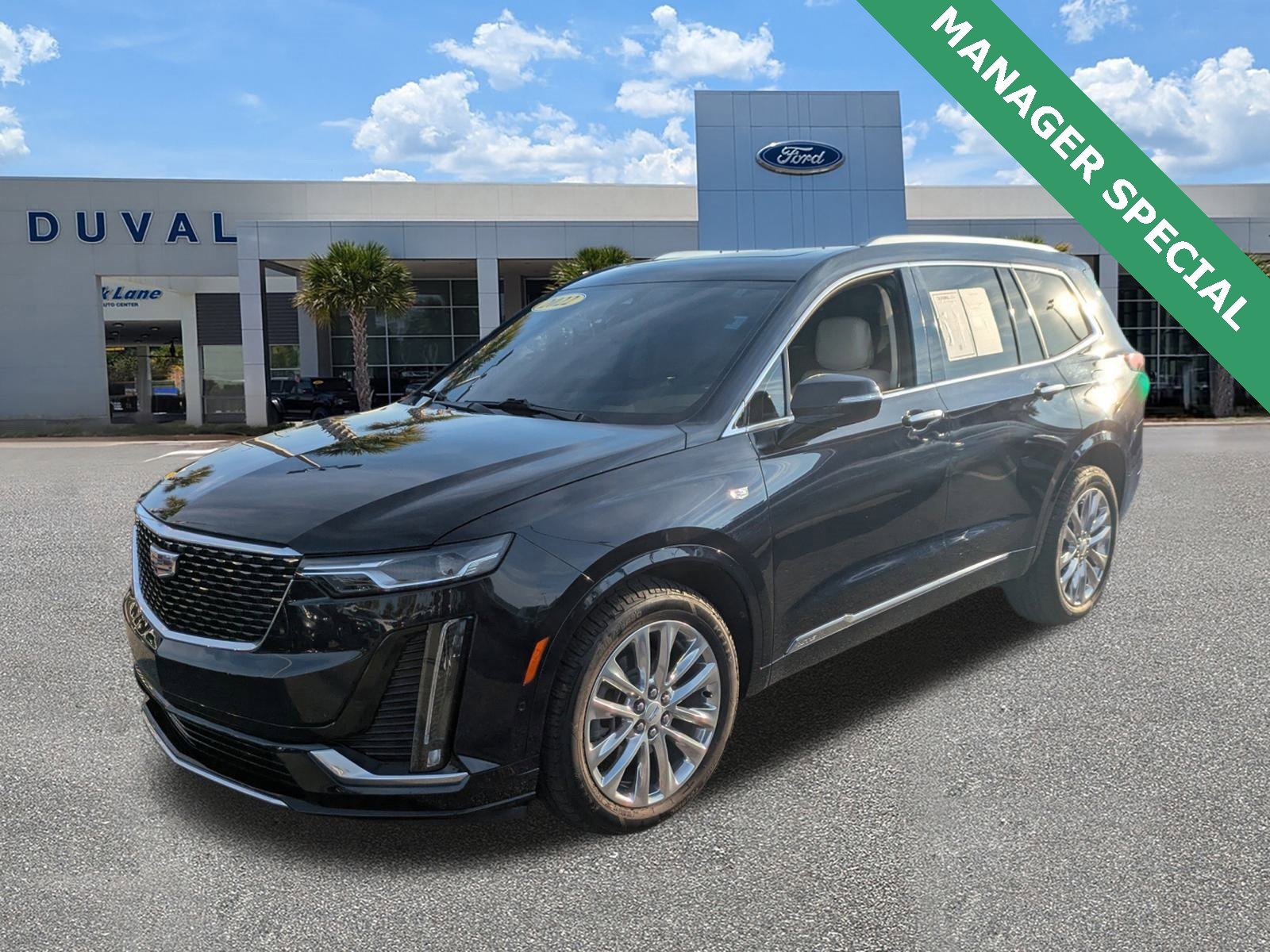 Used 2022 Cadillac XT6 Premium Luxury w/ Technology Package image 8