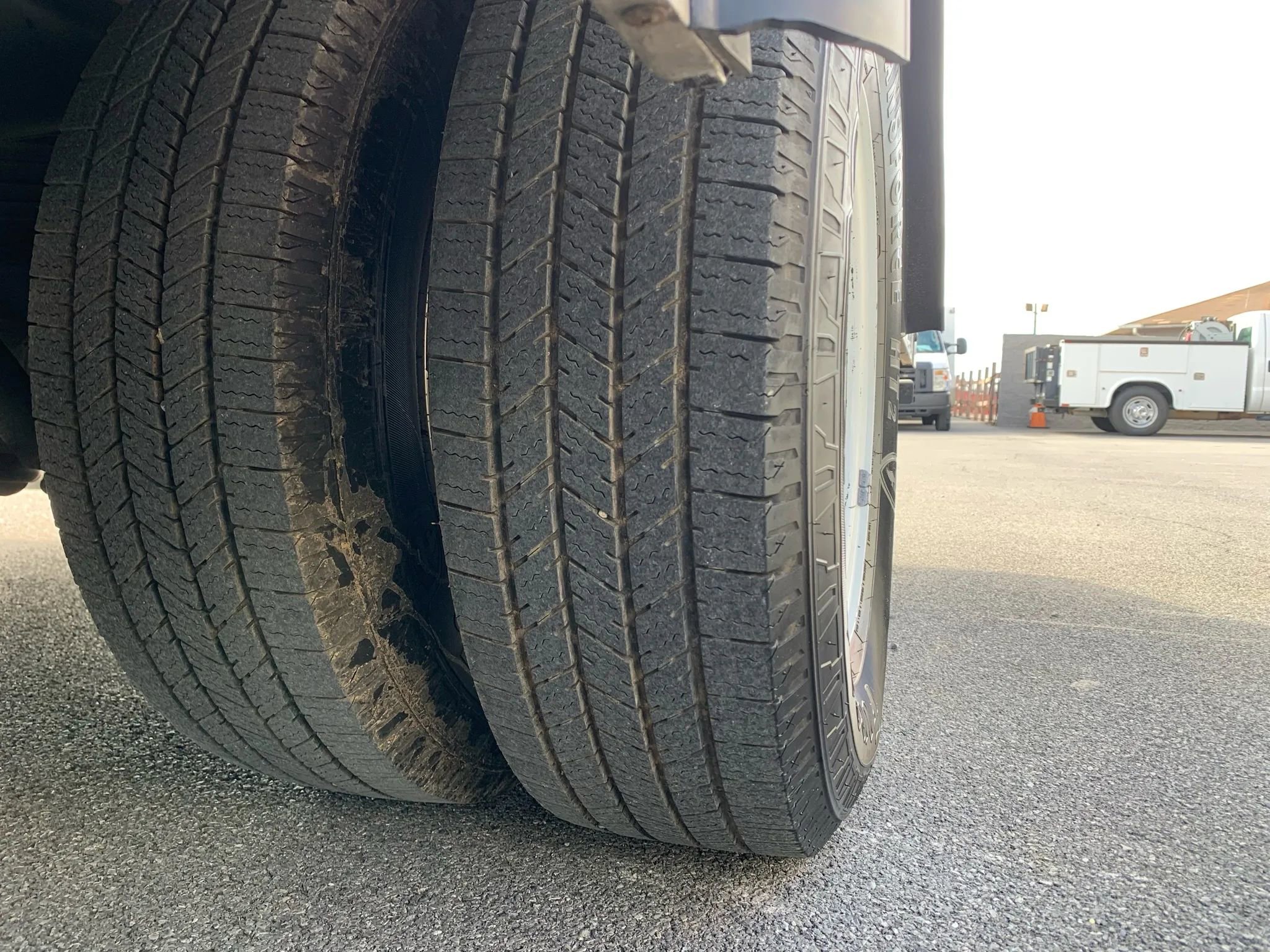 Used 2019 Ford E-450 and Econoline 450 Super Duty w/ Power Windows & Locks Group image 44