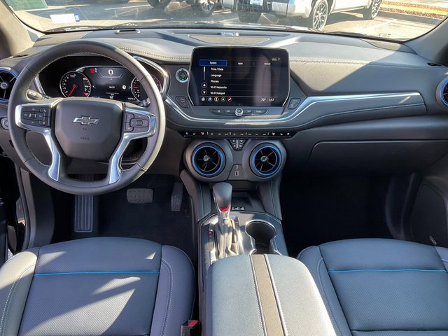 Certified 2024 Chevrolet Blazer RS w/ Driver Confidence II Package image 4