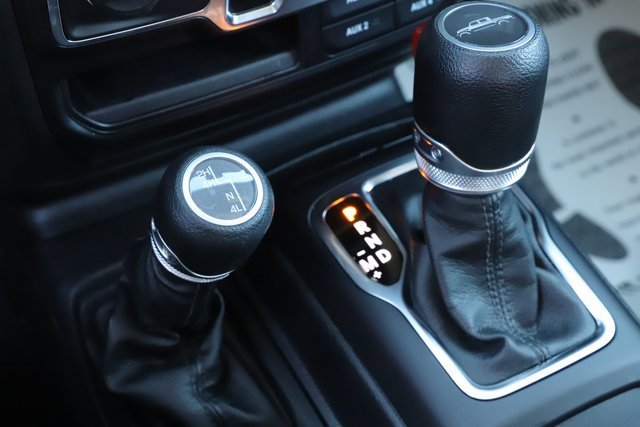 Used 2023 Jeep Gladiator Sport image 27