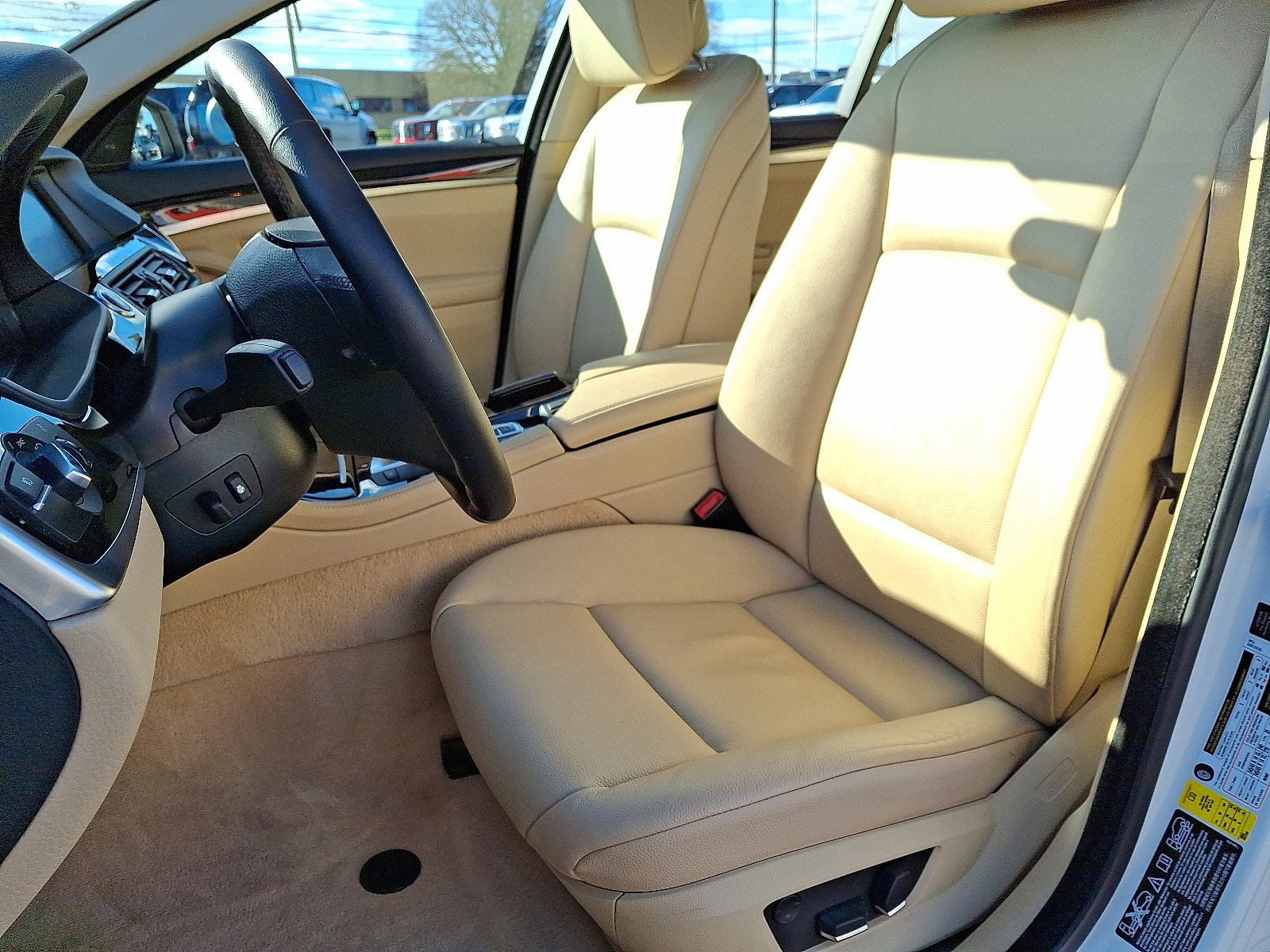 Used 2011 BMW 535i xDrive Sedan image 14