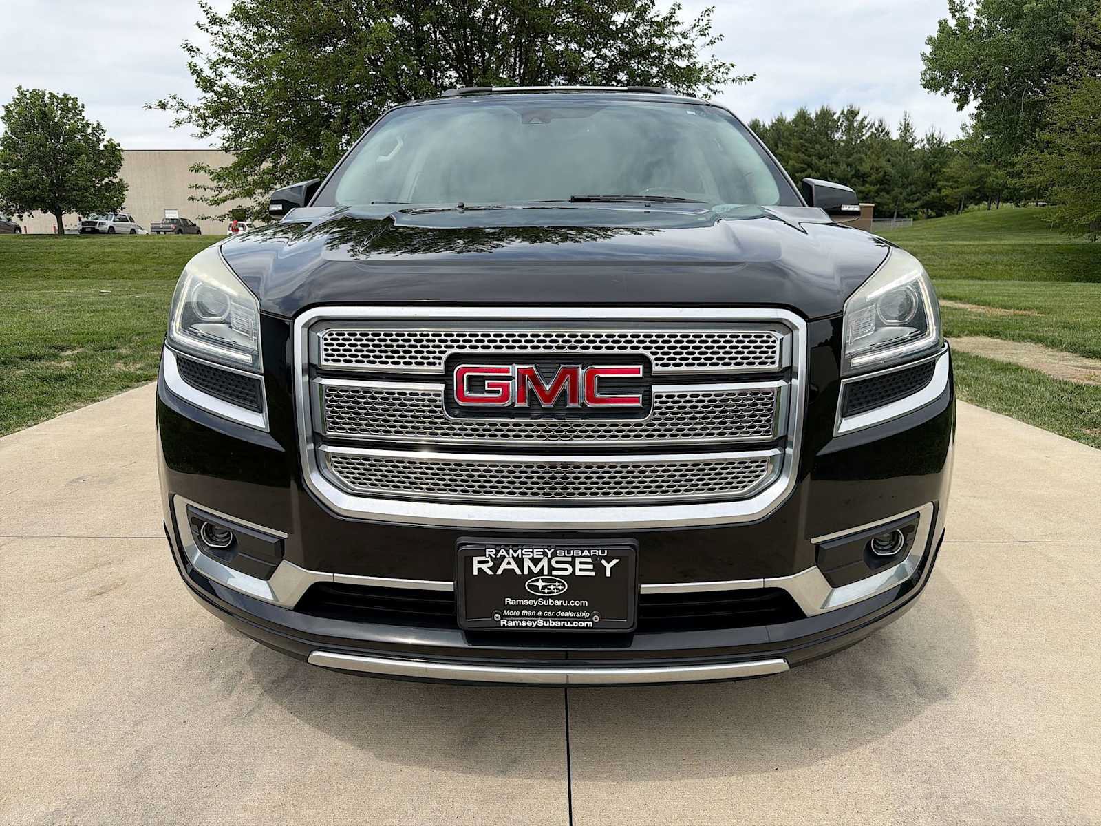 Used 2016 GMC Acadia Denali AWD/4WD image 9