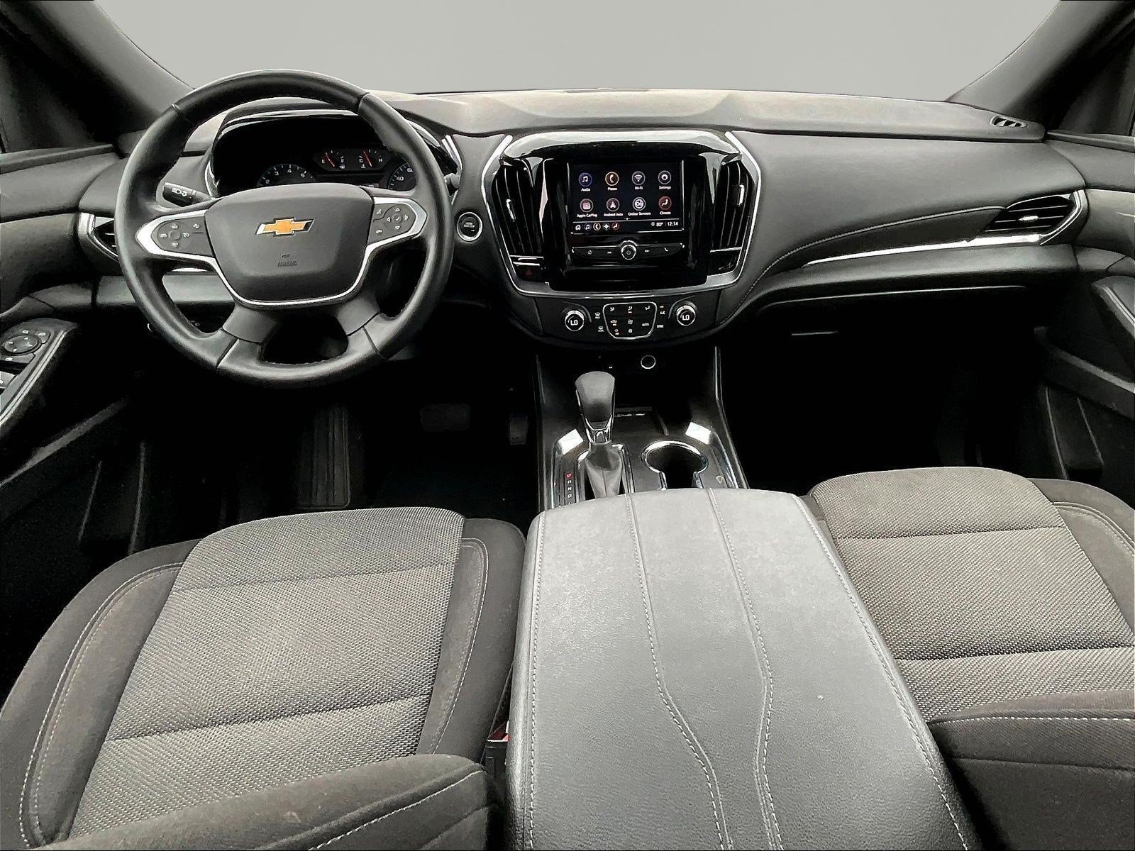 Used 2023 Chevrolet Traverse LT FWD image 7