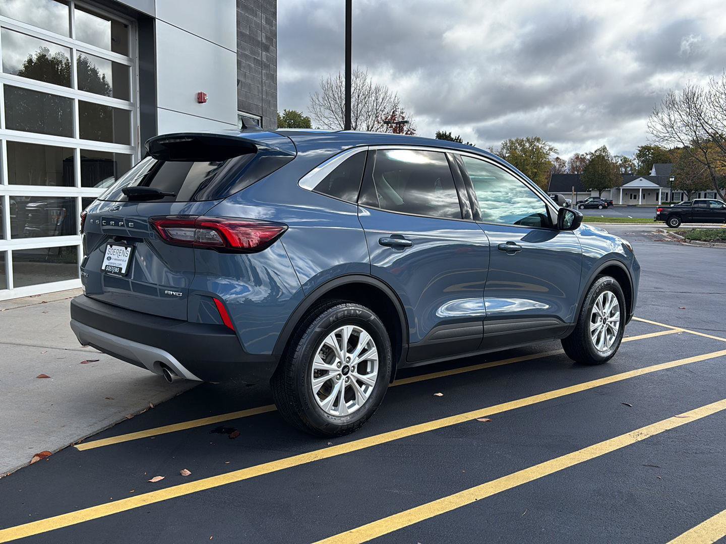 Used 2023 Ford Escape Active AWD/4WD image 6