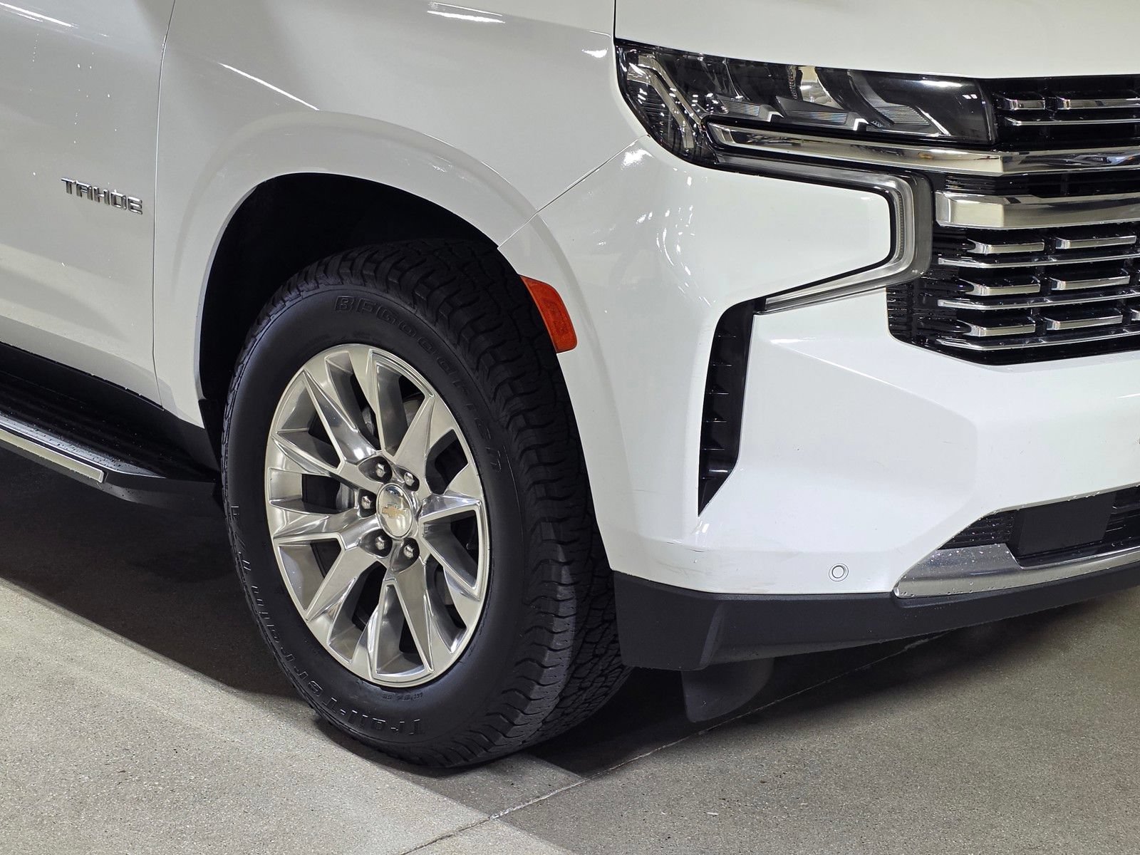Used 2023 Chevrolet Tahoe Premier AWD/4WD image 10