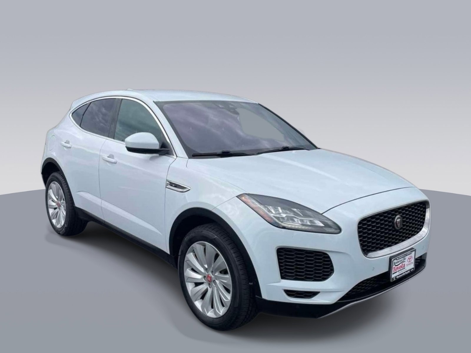 Used 2018 Jaguar E-PACE S AWD/4WD image 2