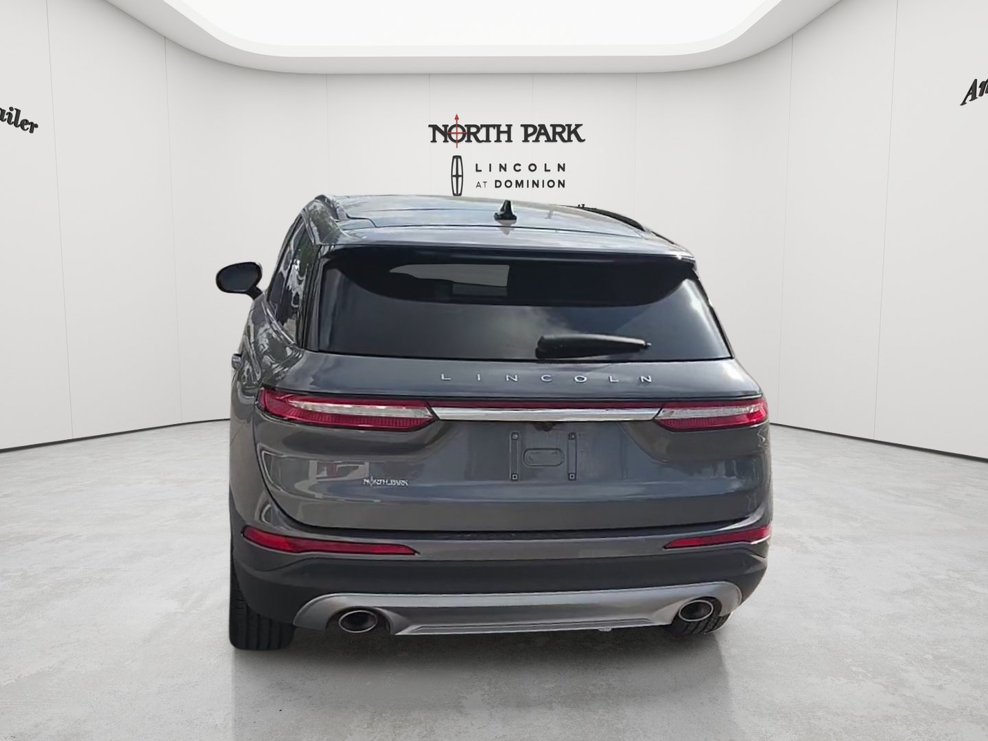 New 2026 Lincoln Corsair Reserve FWD image 4