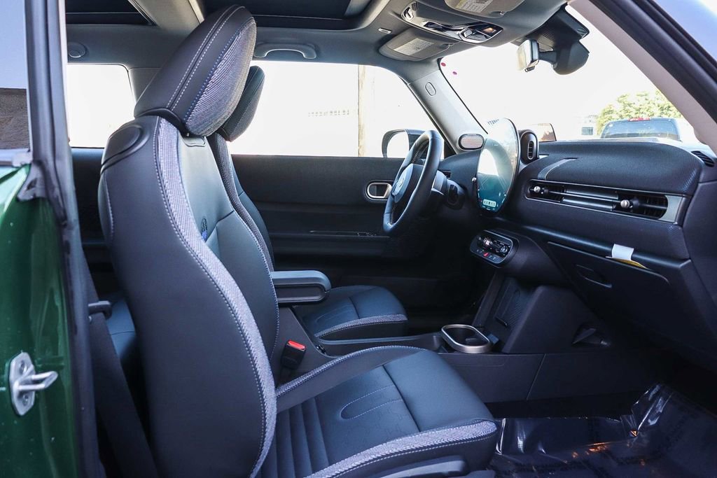 Used 2025 MINI Cooper S image 17