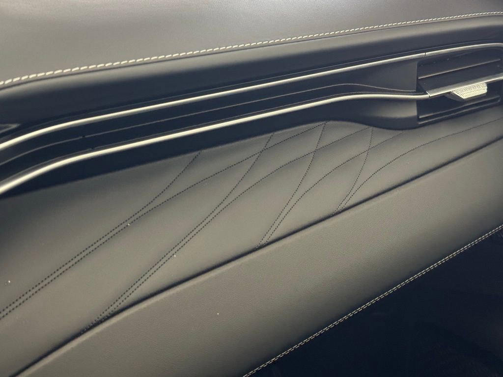 New 2025 Maserati Grecale GT image 24