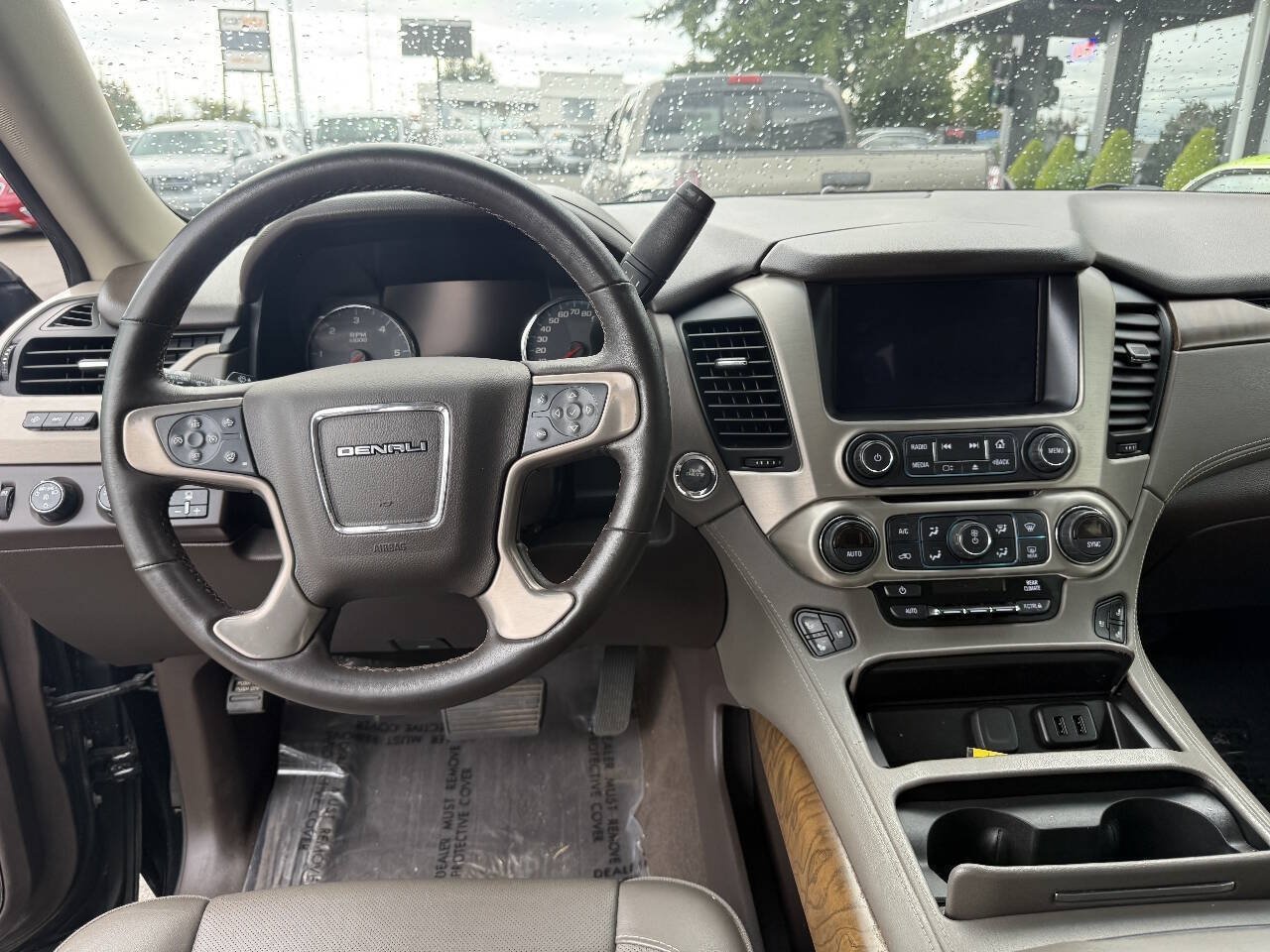 Used 2019 GMC Yukon XL Denali AWD/4WD image 24