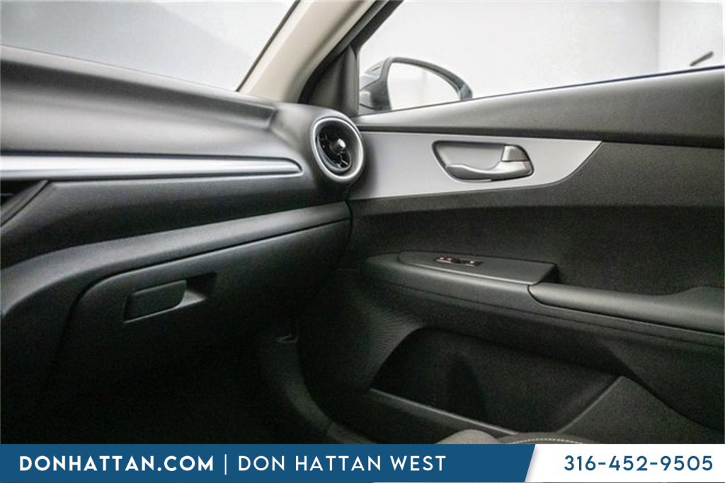 Used 2024 Kia Forte LXS image 15
