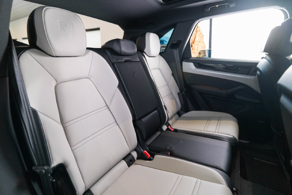 New 2026 Porsche Cayenne AWD/4WD image 40
