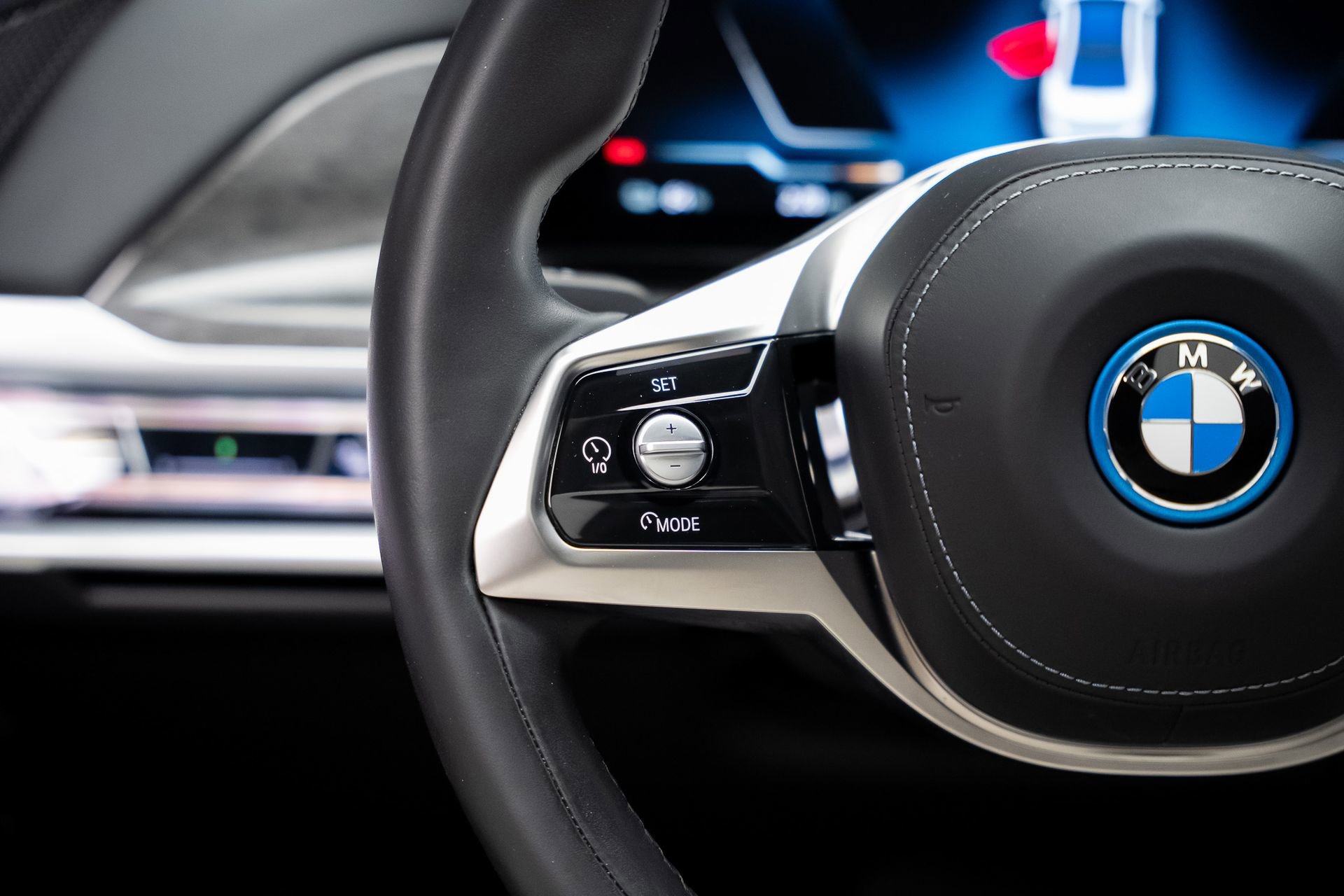 Used 2024 BMW i7 xDrive60 image 44