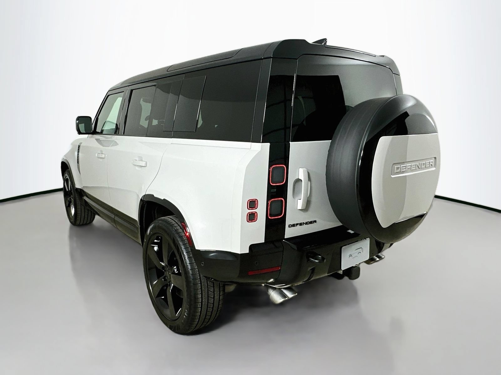 New 2026 Land Rover Defender 110 X-Dynamic SE AWD/4WD image 7