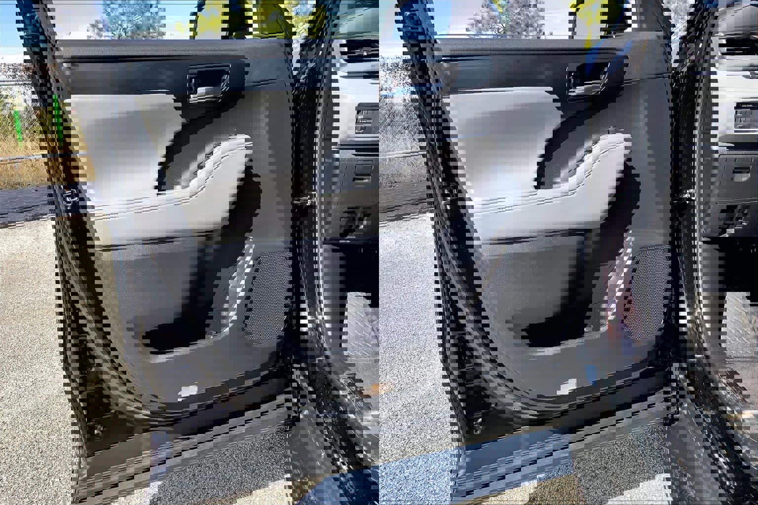 Used 2022 Toyota Highlander XLE image 21