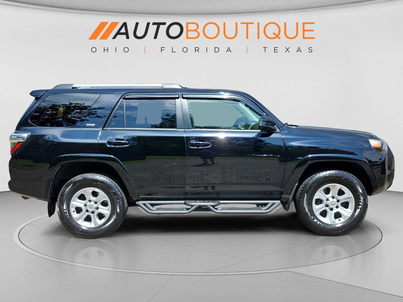 Used 2022 Toyota 4Runner SR5 AWD/4WD image 7