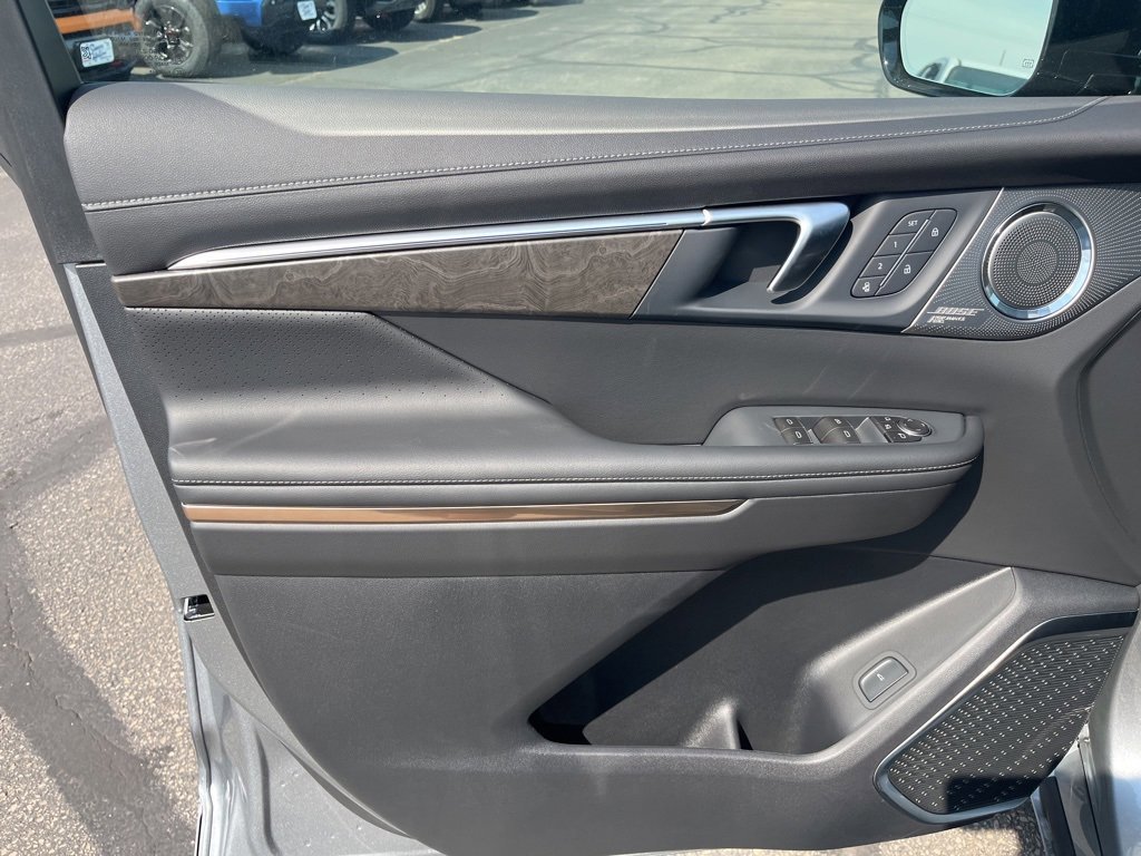 New 2026 Buick Enclave Avenir w/ Super Cruise Package image 13